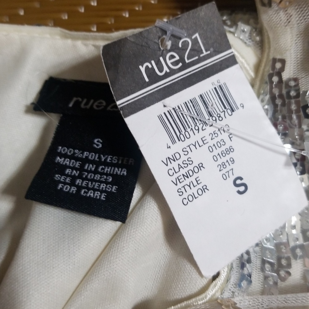 HOST PICK 💃Rue 21 small sequin party  dress NWT - Picture 6 of 7